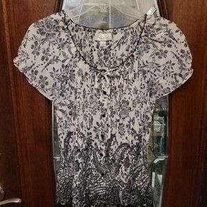 Womens black and white top